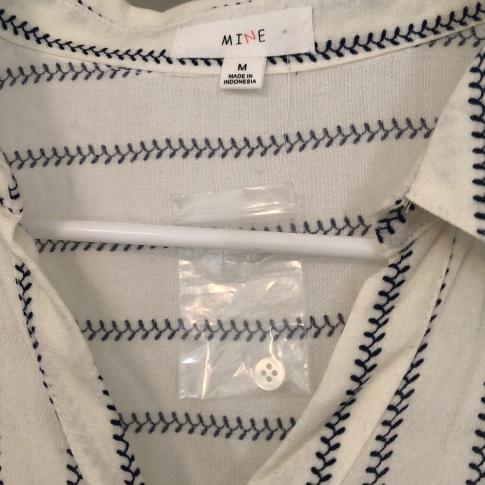 Button Down Top - Picture 3 of 4